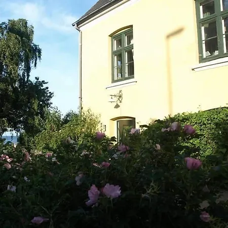 Danchelshus Bed and Breakfast Allinge-Sandvig