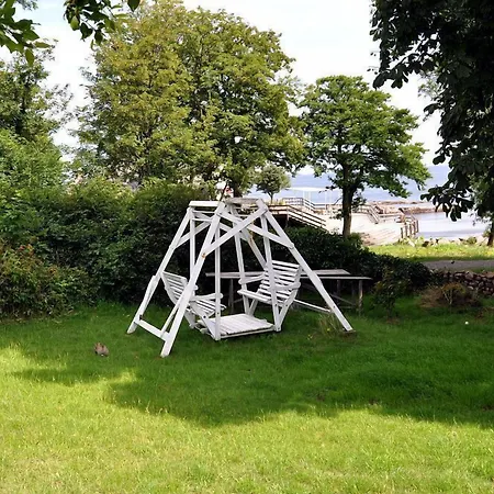 Danchelshus فندق مبيت وإفطار 2*