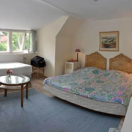 Danchelshus Bed & Breakfast